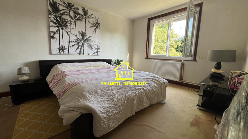 Maison - 215 m² - 7 pièces