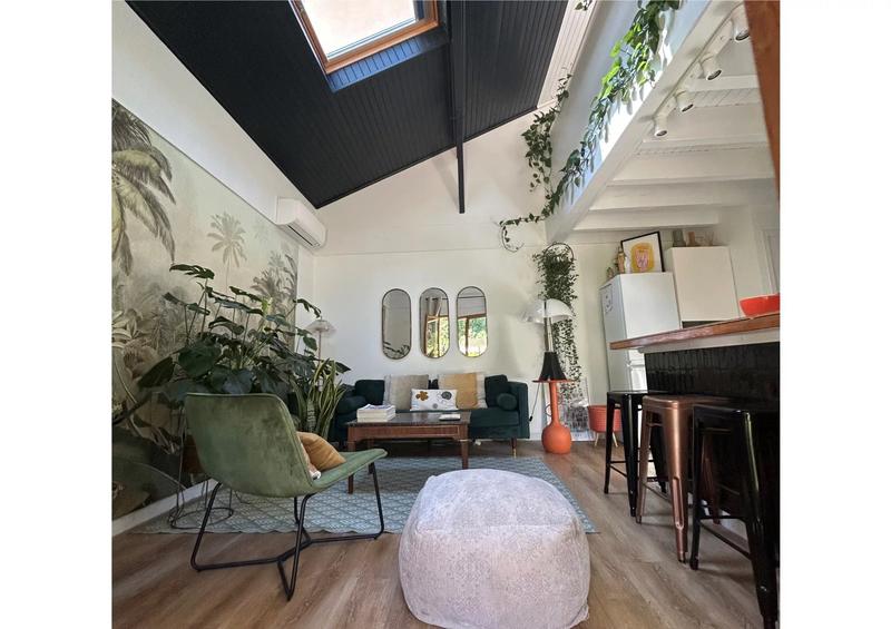 Maison - 221 m² - 9 pièces