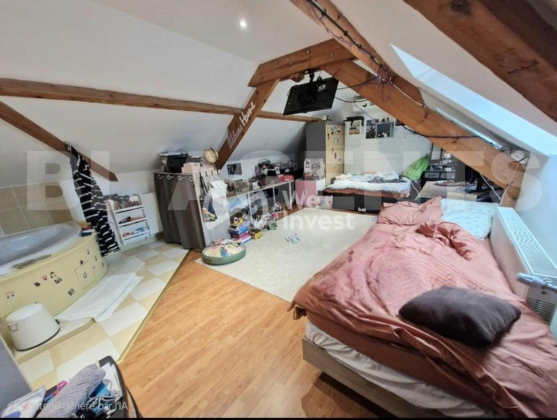 Maison - 111 m² - 4 pièces