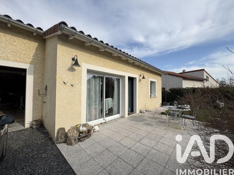 Maison - 81 m² - 3 pièces