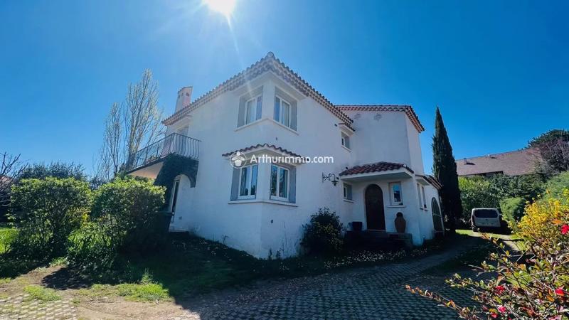 Maison - 178 m² - 6 pièces