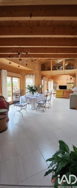 Châlet - 209 m² - 8 pièces