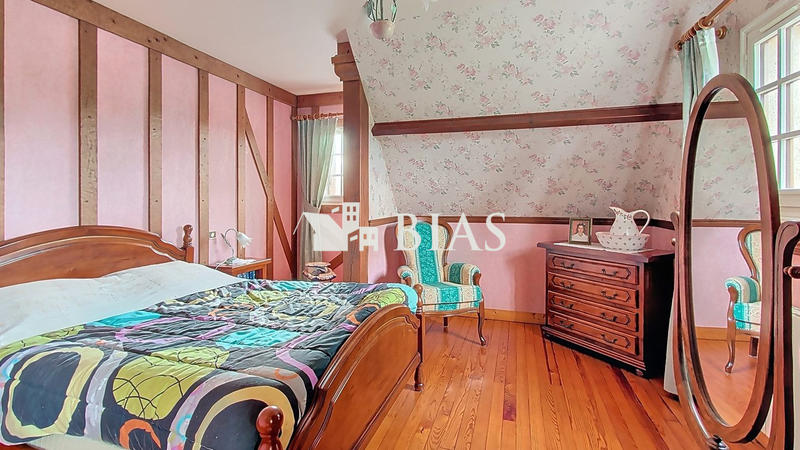 Viager - Maison traditionnelle - 145 m² - 6 pièces