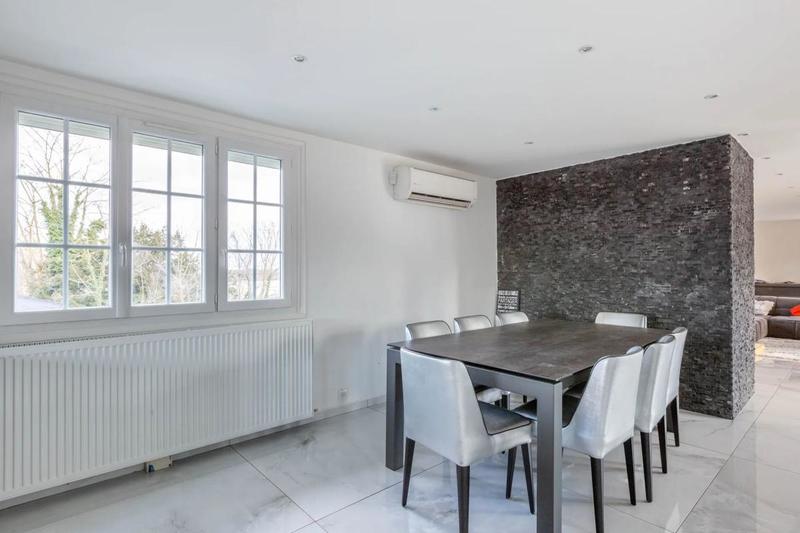 Propriété - 450 m² - 8 pièces