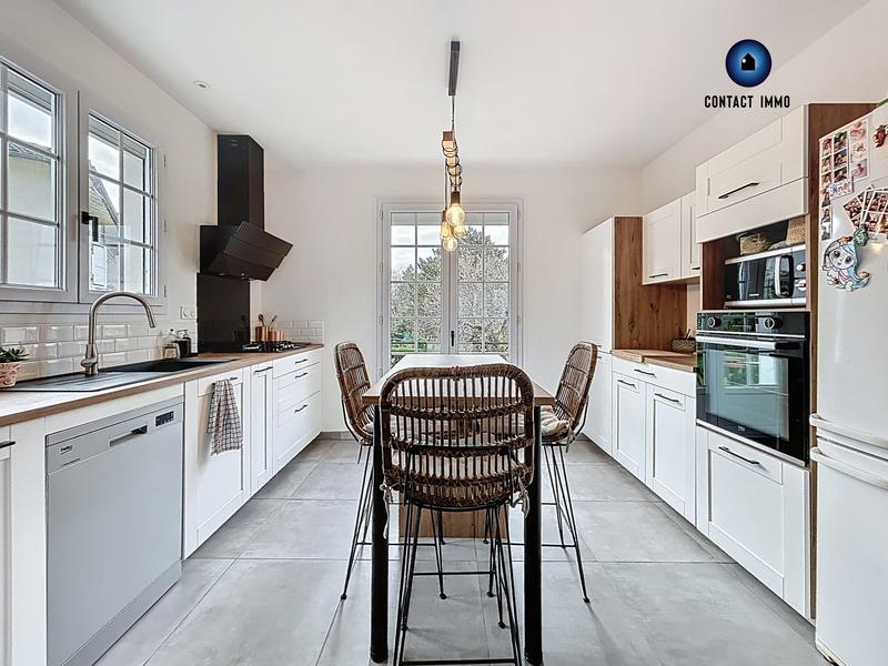 Maison - 92 m² - 4 pièces