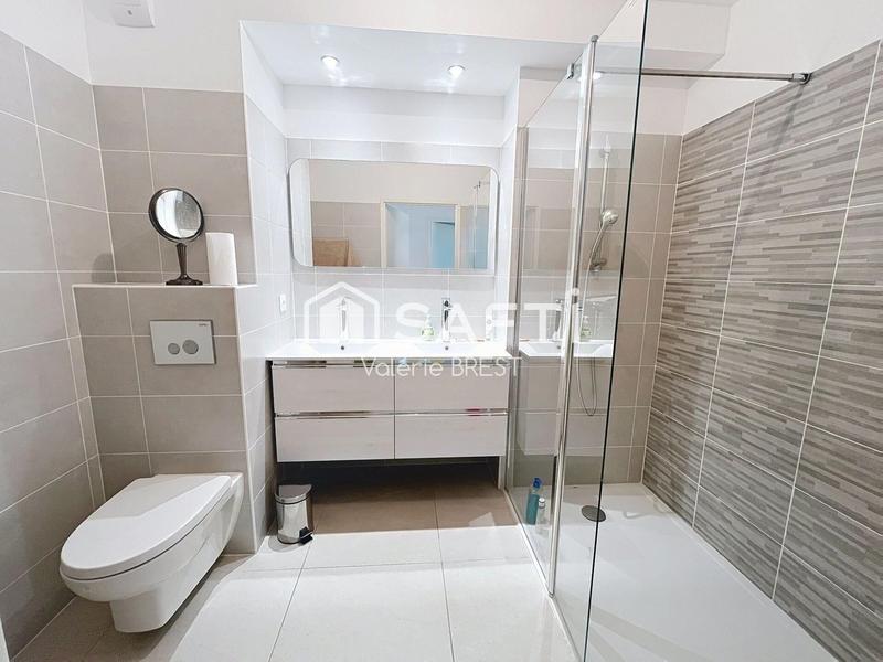 Appartement - 100 m² - 4 pièces