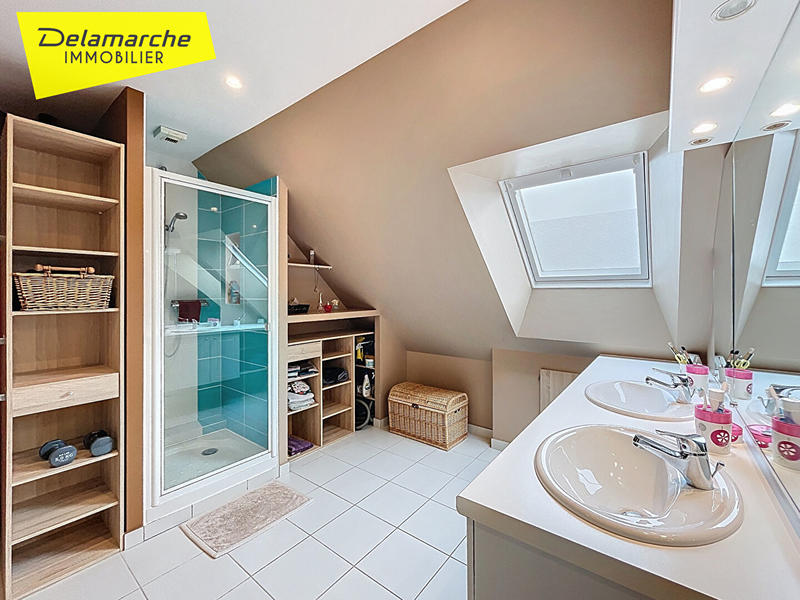 Maison - 143 m² - 6 pièces