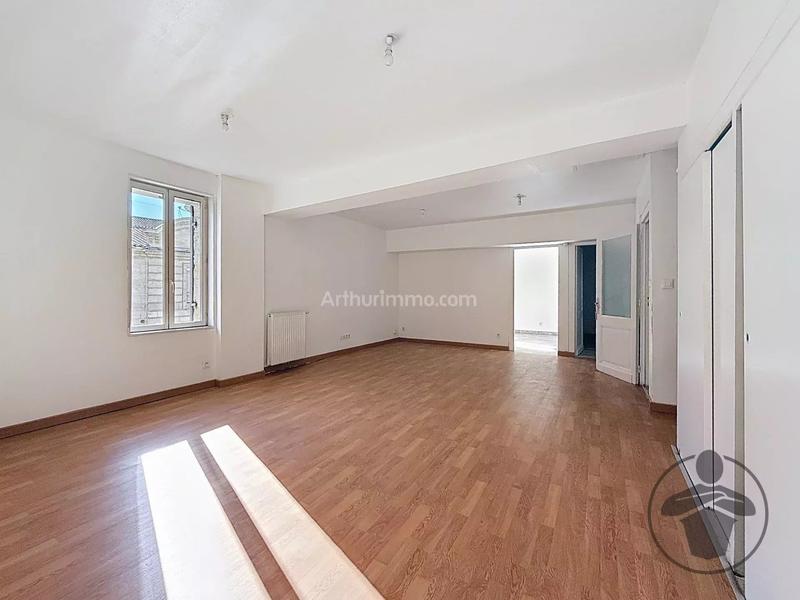 Immeuble - 134 m² - 6 pièces