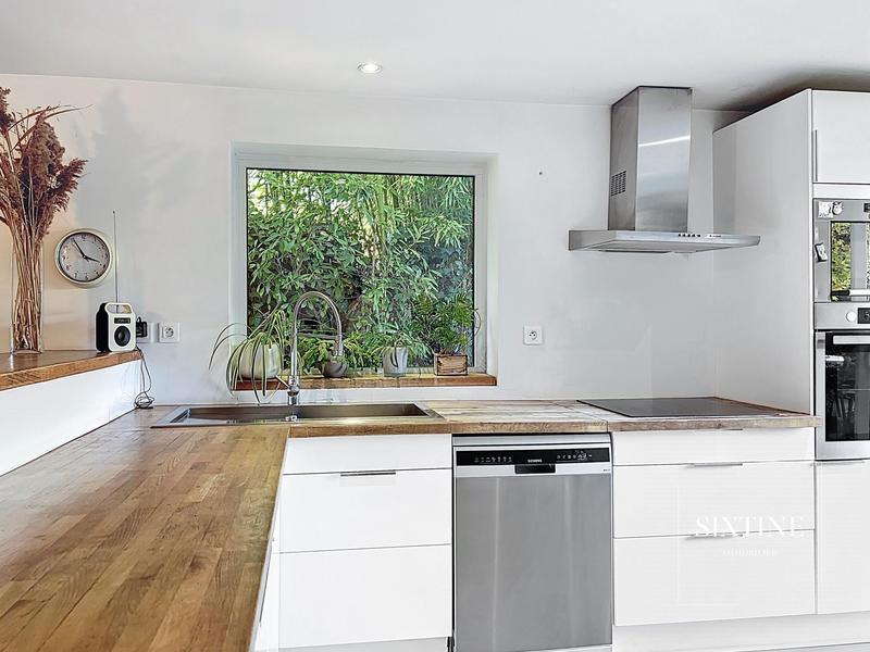 Maison - 145 m² - 6 pièces