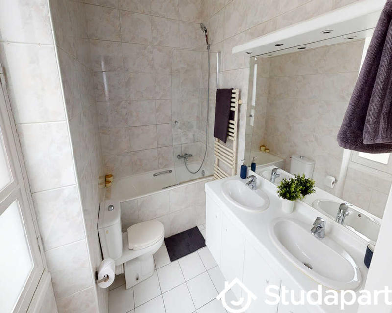 Chambre - 95 m² - 1 pièce