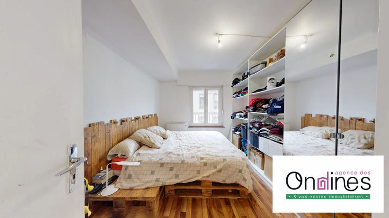 Appartement - 81 m² - 4 pièces