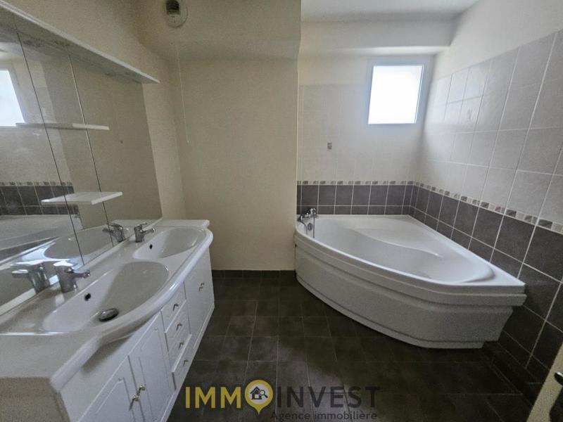 Appartement - 81 m² - 3 pièces