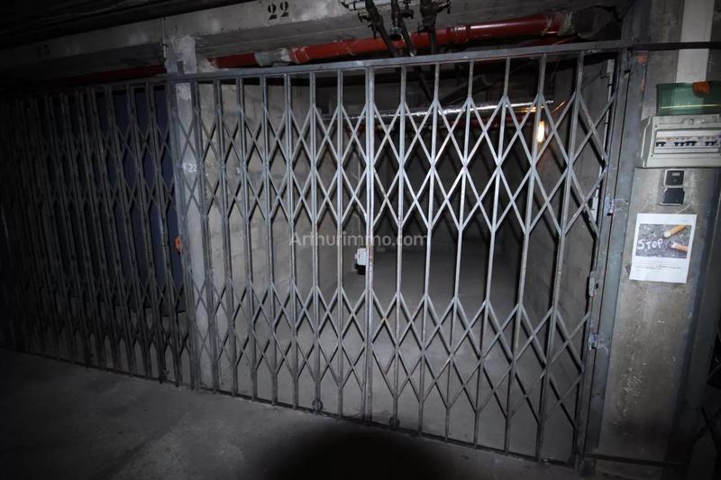 Parking / Garage - 13 m²