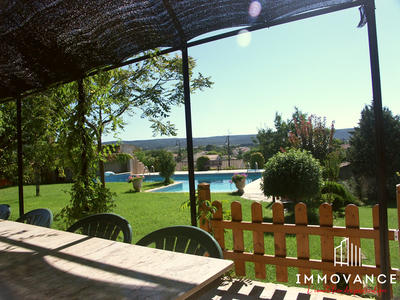 Maison - 290 m² - 7 pièces