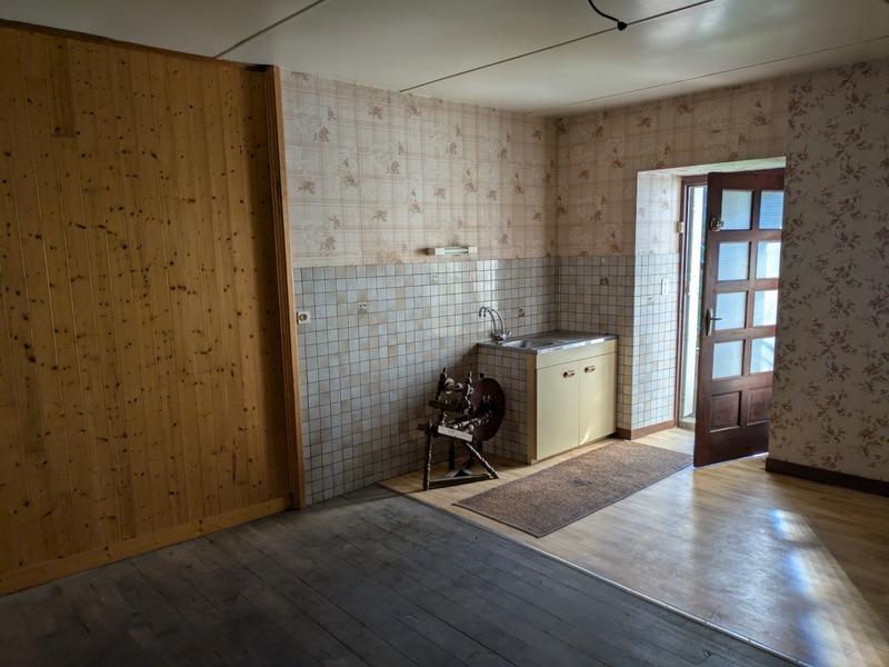 Maison - 170 m² - 9 pièces