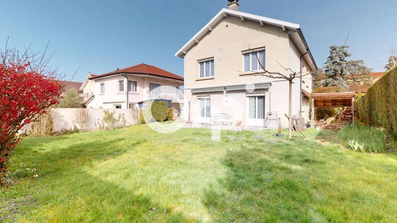 Maison - 200 m² - 7 pièces