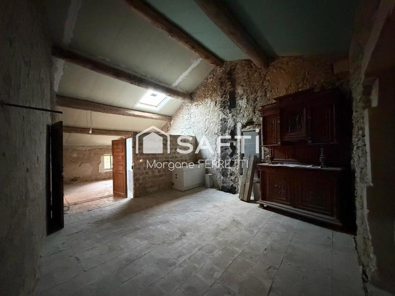 Maison - 250 m² - 7 pièces