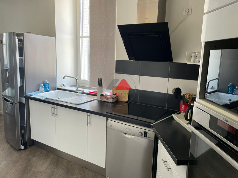 Appartement - 83 m² - 4 pièces