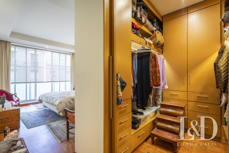 Viager - Appartement - 151 m² - 5 pièces