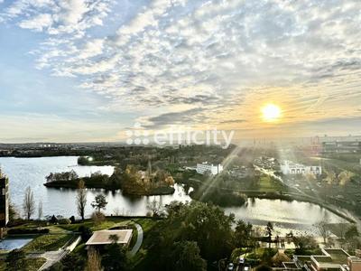 Appartement ancien - 90 m² - 4 pièces