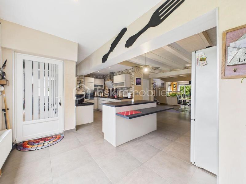 Maison - 183 m² - 7 pièces