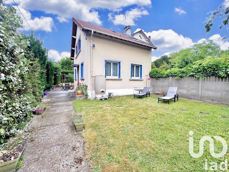 Maison - 90 m² - 5 pièces