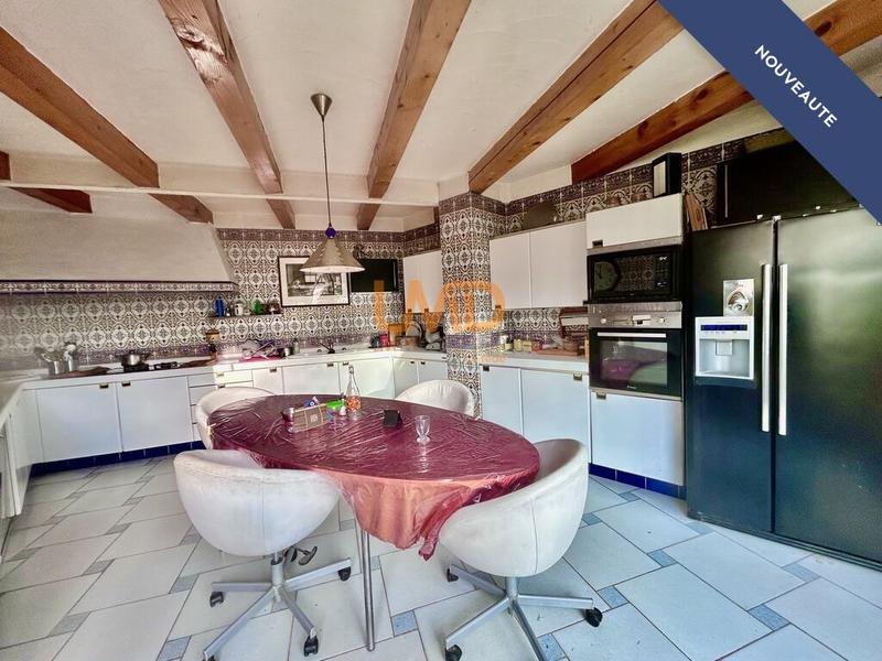 Maison d'architecte - 405 m² - 8 pièces