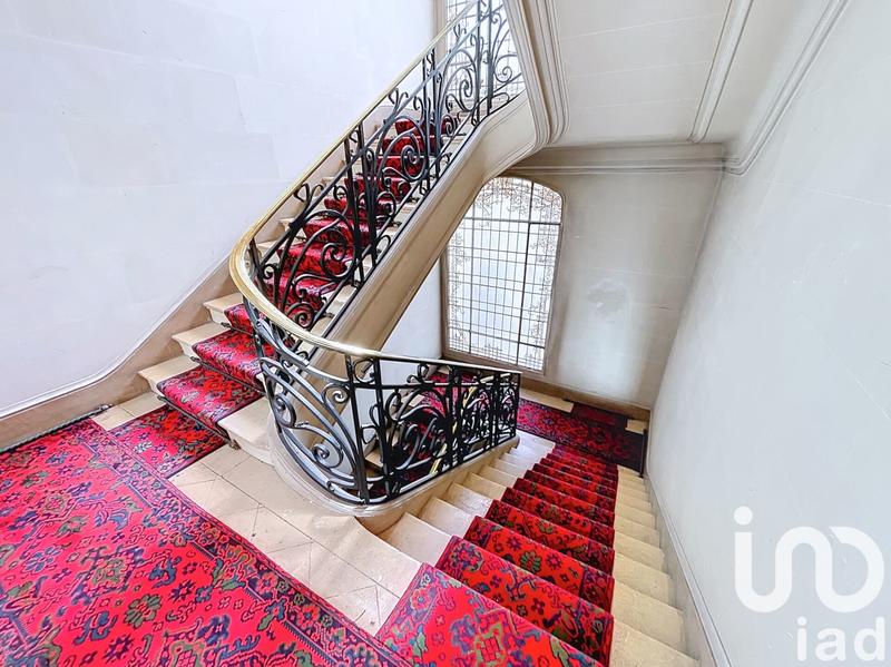 Appartement - 209 m² - 7 pièces