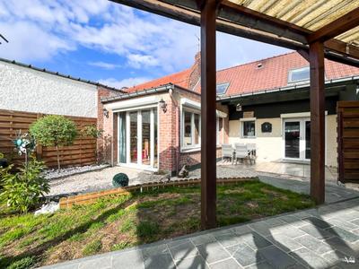 Maison - 101 m² - 5 pièces