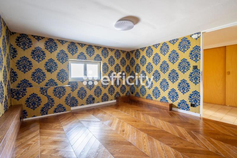 Maison - 104 m² - 5 pièces