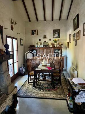 Maison - 190 m² - 8 pièces