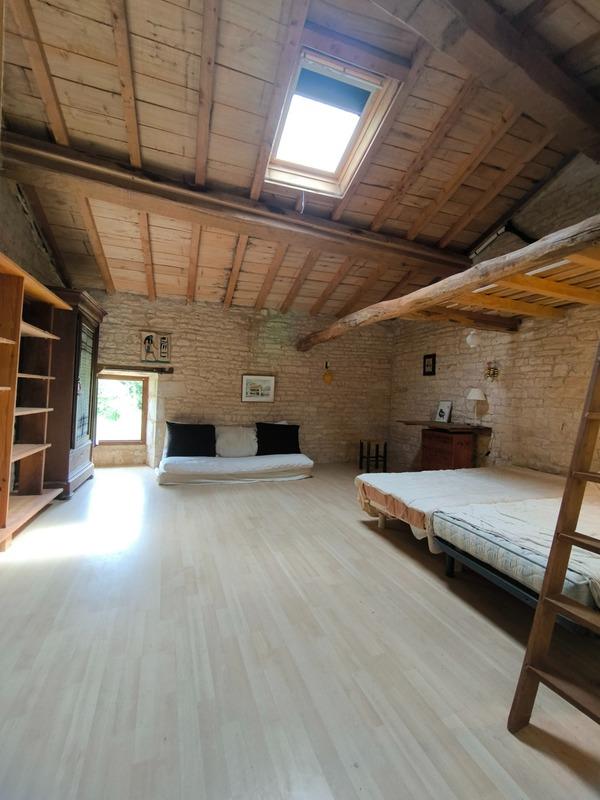 Maison de campagne - 300 m² - 9 pièces