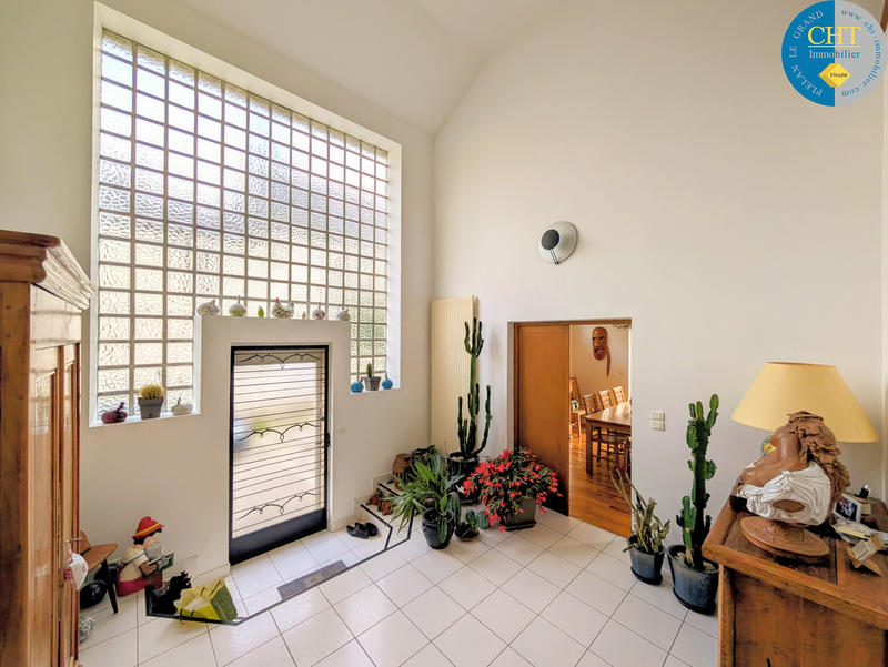 Maison - 179 m² - 7 pièces