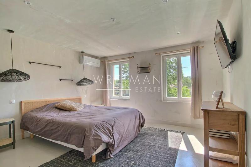 Villa - 192 m² - 6 pièces