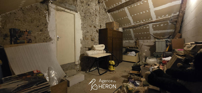 Maison - 201 m² - 7 pièces