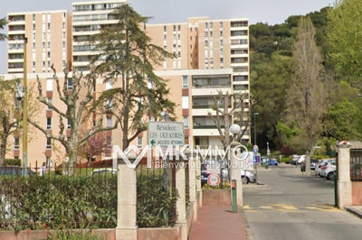 Parking / Garage - 11 m²