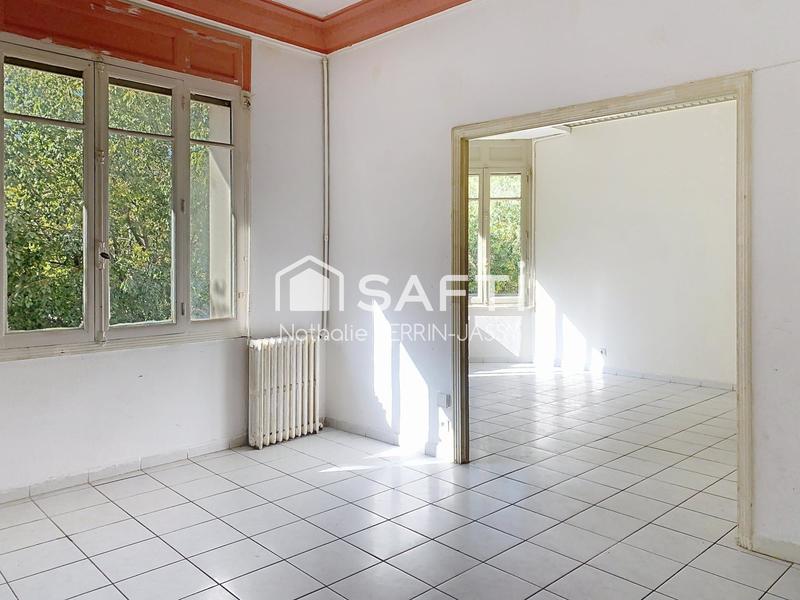 Appartement - 92 m² - 5 pièces