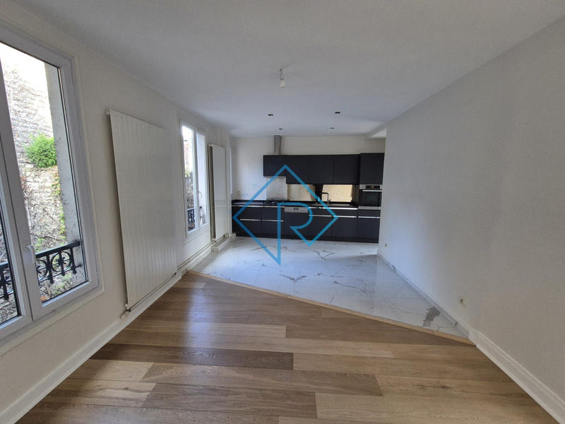 Maison - 158 m² - 5 pièces