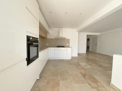 Appartement - 88 m² - 4 pièces