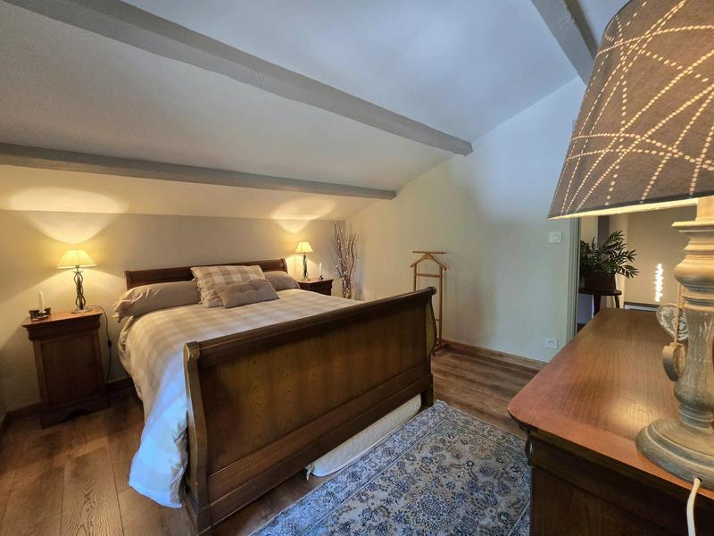 Maison traditionnelle - 176 m² - 8 pièces