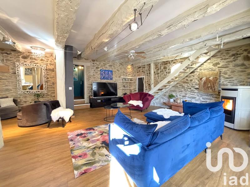 Maison - 225 m² - 6 pièces