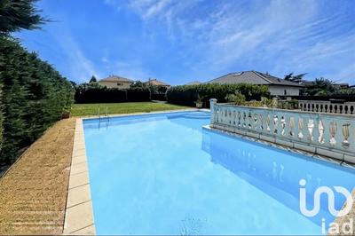 Maison - 263 m² - 8 pièces