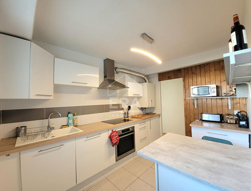 Appartement - 80 m² - 3 pièces