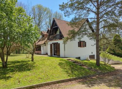 Maison - 153 m² - 6 pièces