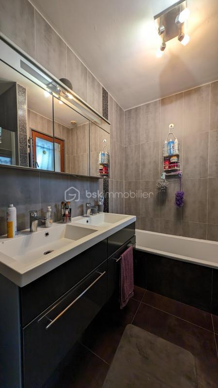 Maison - 145 m² - 5 pièces