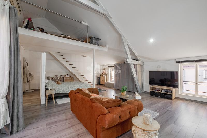 Maison ancienne - 140 m² - 2 pièces