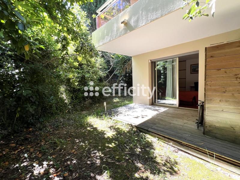 Appartement - 95 m² - 3 pièces