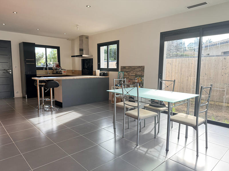 Maison - 83 m² - 3 pièces