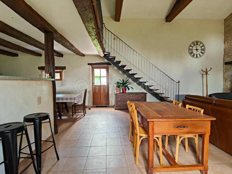 Maison en pierre - 146 m² - 5 pièces