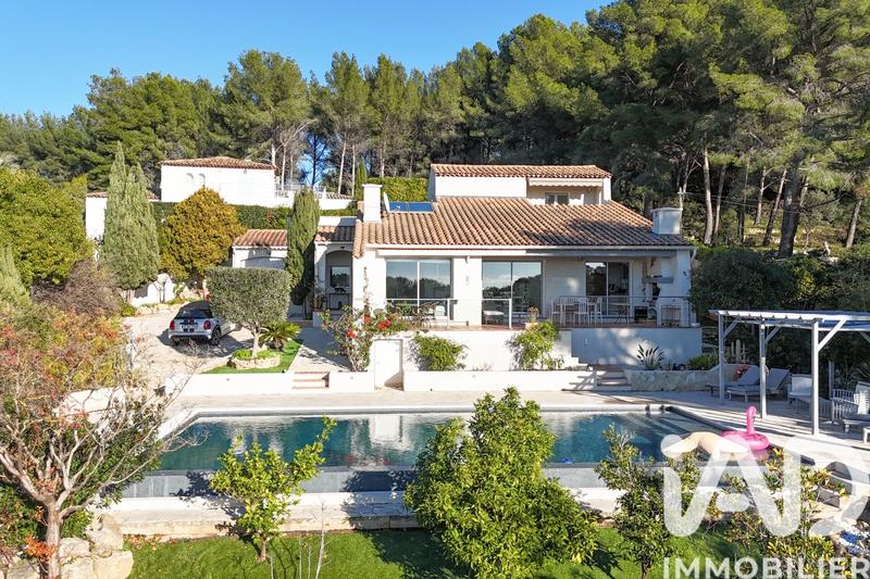 Maison - 162 m² - 7 pièces